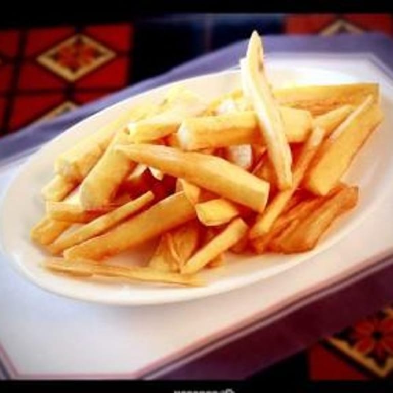 Crunchy Yuca Frita: A Cuban Delight