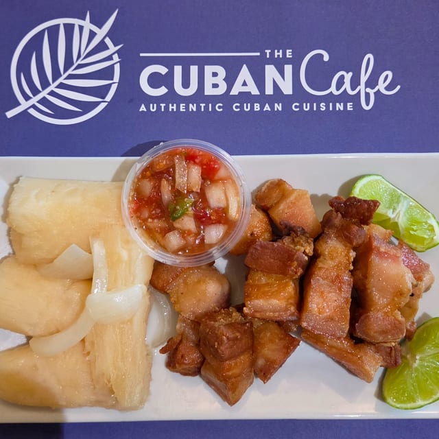 Chicharron con Yuca.