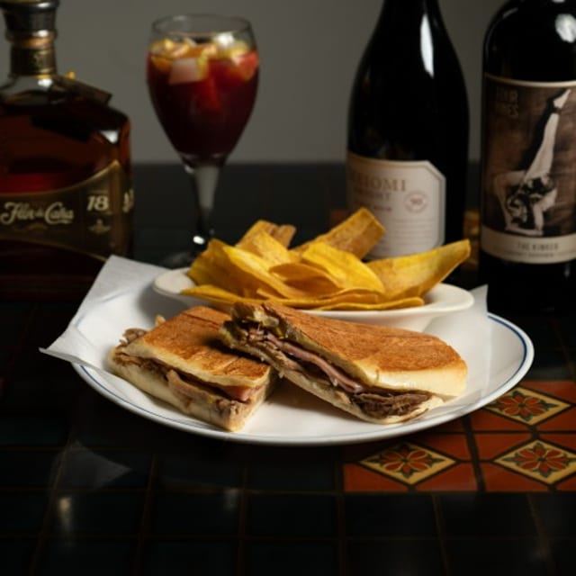 Cubano.