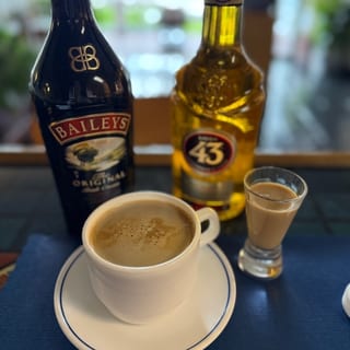 Cafe Con Leche
